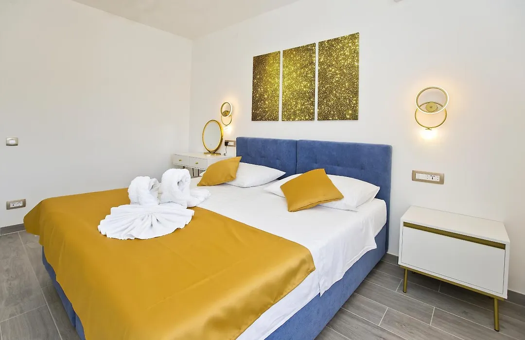 Hostel Villa Zorana-1